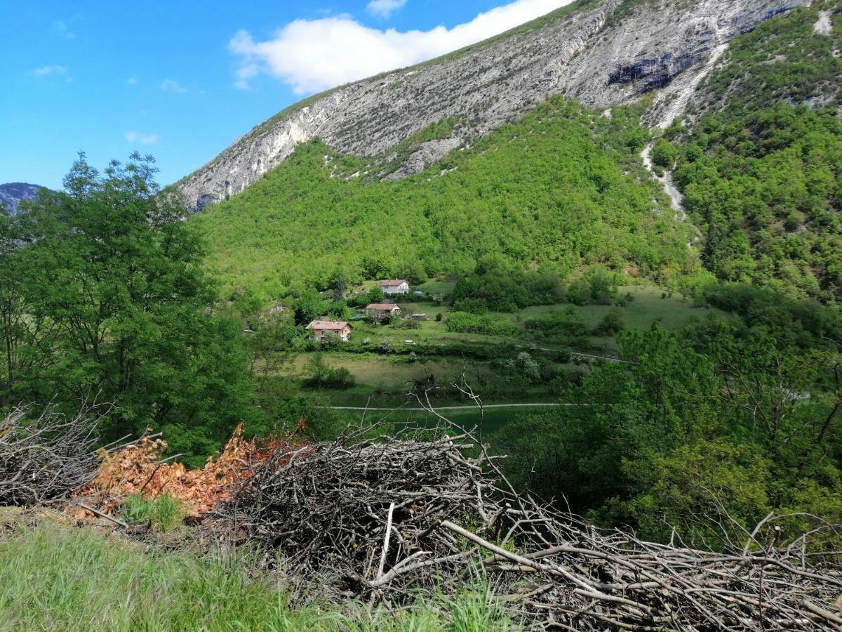 La Grande Chambre Saint-Jean-en-Royans Exteriér fotografie